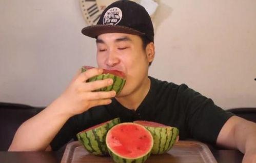 最会吃瓜的网红,网红吃瓜达人带你领略娱乐圈幕后风云 第1张 最会吃瓜的网红,网红吃瓜达人带你领略娱乐圈幕后风云 第1张