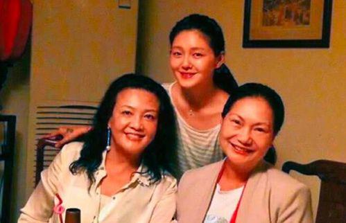 张兰邻居爆料视频大全最新,揭秘豪门背后的真实生活 第2张 张兰邻居爆料视频大全最新,揭秘豪门背后的真实生活 第2张